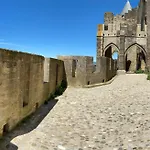 Appartement Confort ! Calme, Climatisation, Parking Gratuit, Grande Terrasse, Ascenseur, Wifi Carcassonne