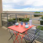 Confort ! Calme, Climatisation, Parking Gratuit, Grande Terrasse, Ascenseur, Wifi *