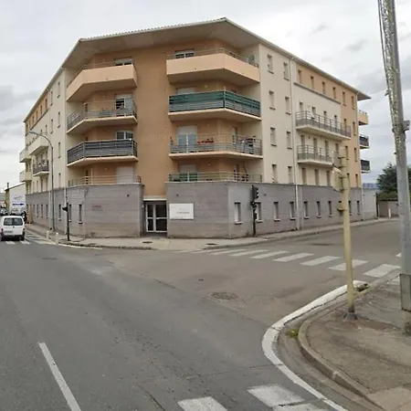 Confort ! Calme, Climatisation, Parking Gratuit, Grande Terrasse, Ascenseur, Wifi * Carcassonne