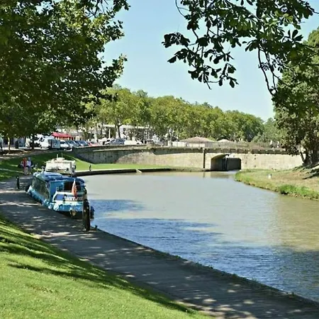 Confort ! Calme, Climatisation, Parking Gratuit, Grande Terrasse, Ascenseur, Wifi * Carcassonne