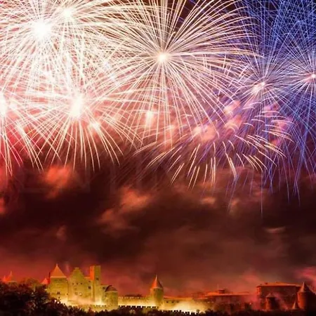 Confort ! Calme, Climatisation, Parking Gratuit, Grande Terrasse, Ascenseur, Wifi Daire *