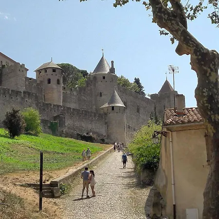 Confort ! Calme, Climatisation, Parking Gratuit, Grande Terrasse, Ascenseur, Wifi Carcassonne