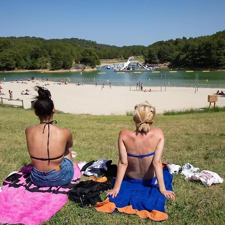 Confort ! Calme, Climatisation, Parking Gratuit, Grande Terrasse, Ascenseur, Wifi * Carcassonne