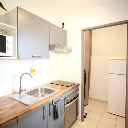 Apartment Confort ! Calme, Climatisation, Parking Gratuit, Grande Terrasse, Ascenseur, Wifi