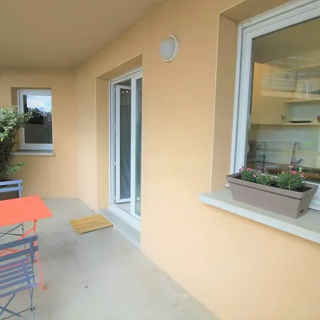 Confort ! Calme, Climatisation, Parking Gratuit, Grande Terrasse, Ascenseur, Wifi Daire Carcassonne