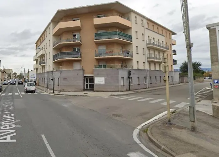 Confort ! Calme, Climatisation, Parking Gratuit, Grande Terrasse, Ascenseur, Wifi * Carcassonne