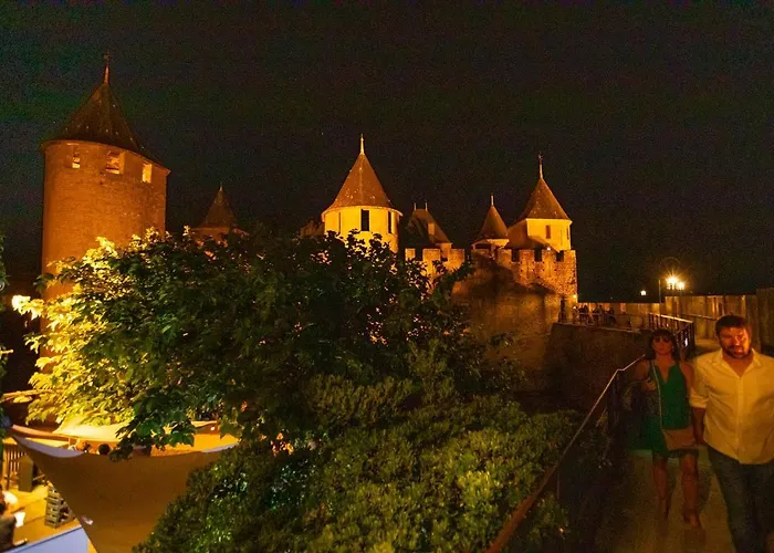 Confort ! Calme, Climatisation, Parking Gratuit, Grande Terrasse, Ascenseur, Wifi Apartment *