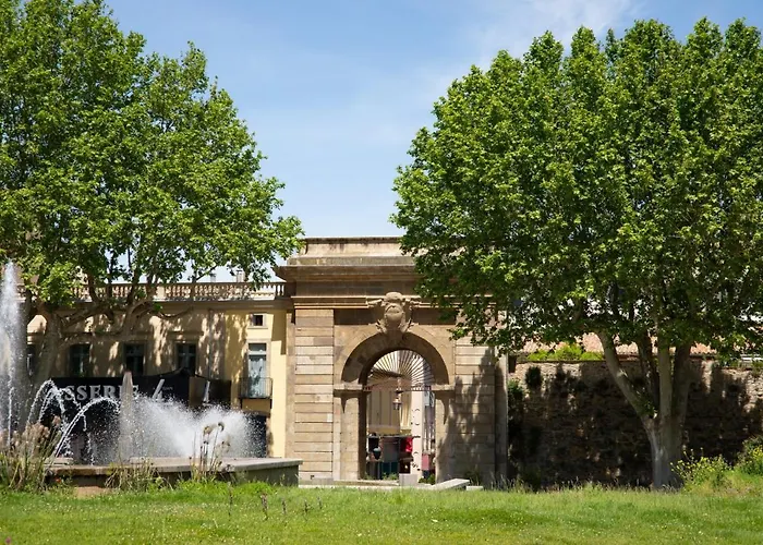 Confort ! Calme, Climatisation, Parking Gratuit, Grande Terrasse, Ascenseur, Wifi Apartment