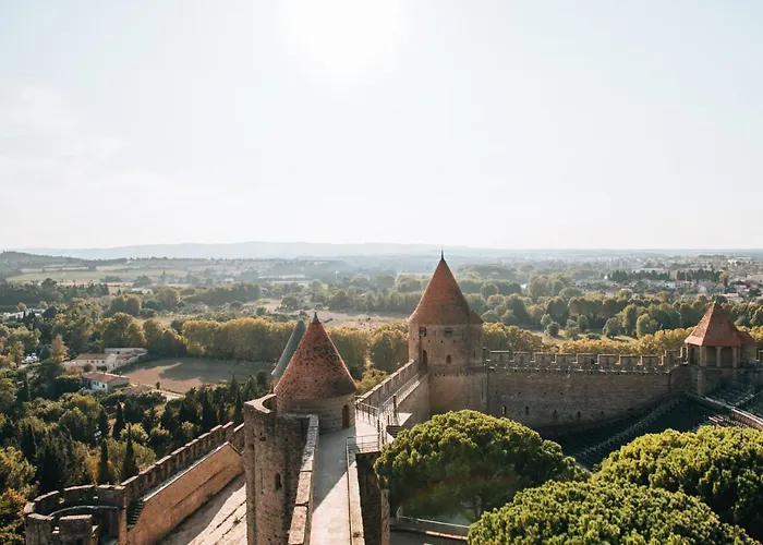 Confort ! Calme, Climatisation, Parking Gratuit, Grande Terrasse, Ascenseur, Wifi Apartment Carcassonne