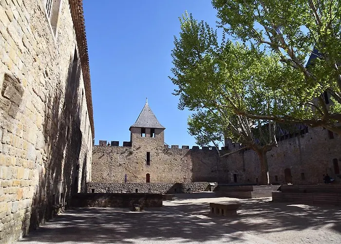 Confort ! Calme, Climatisation, Parking Gratuit, Grande Terrasse, Ascenseur, Wifi Apartment *