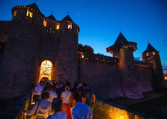 Confort ! Calme, Climatisation, Parking Gratuit, Grande Terrasse, Ascenseur, Wifi *