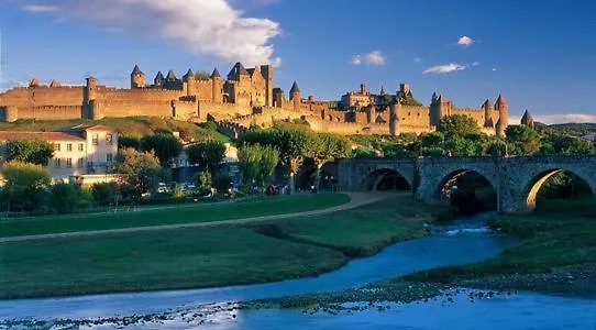 Confort ! Calme, Climatisation, Parking Gratuit, Grande Terrasse, Ascenseur, Wifi Apartment