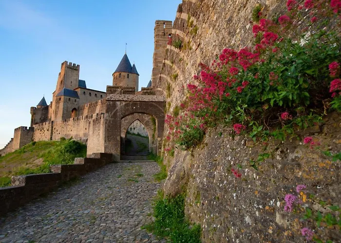 Confort ! Calme, Climatisation, Parking Gratuit, Grande Terrasse, Ascenseur, Wifi Apartment