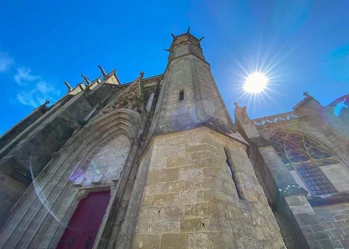 Apartment Confort ! Calme, Climatisation, Parking Gratuit, Grande Terrasse, Ascenseur, Wifi *