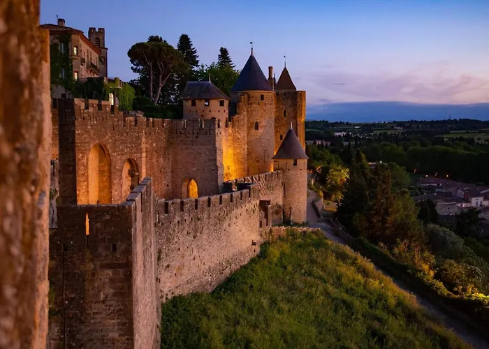 Confort ! Calme, Climatisation, Parking Gratuit, Grande Terrasse, Ascenseur, Wifi Apartment *